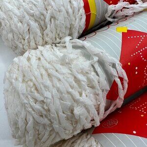 Vintage Berroco Kandy Cotton Nylon Acrylic Yarn Boucle White Sweater Quantity‎